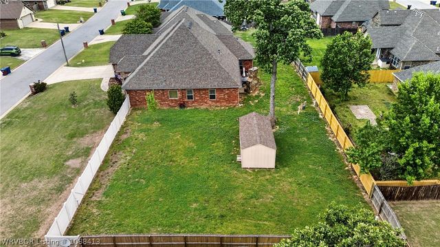 8915 S 12th Street, Fort Smith, AR 72908