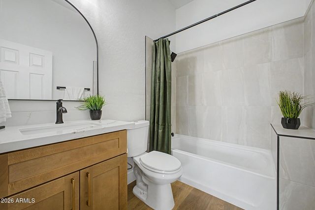 3939 E DUBOIS Avenue, Gilbert, AZ 85298