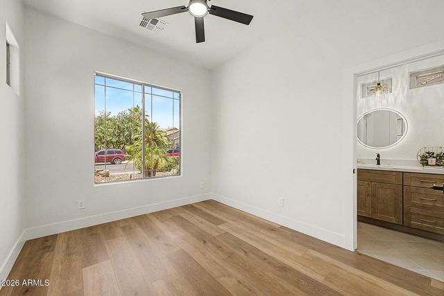 3939 E DUBOIS Avenue, Gilbert, AZ 85298