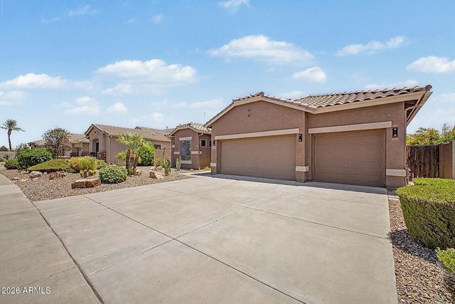 3939 E DUBOIS Avenue, Gilbert, AZ 85298