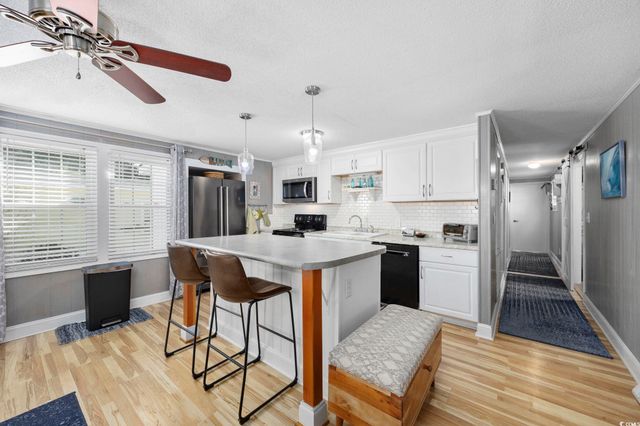 817 Wayne St., North Myrtle Beach, SC 29582