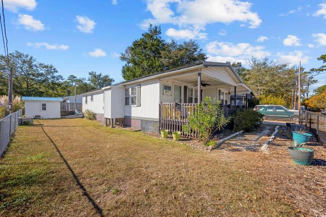 817 Wayne St., North Myrtle Beach, SC 29582