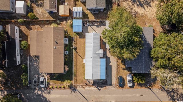 817 Wayne St., North Myrtle Beach, SC 29582