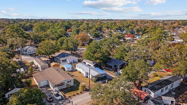 817 Wayne St., North Myrtle Beach, SC 29582