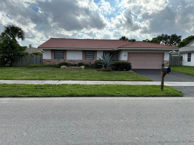 7440 NW 21st Ct, Margate, FL 33063