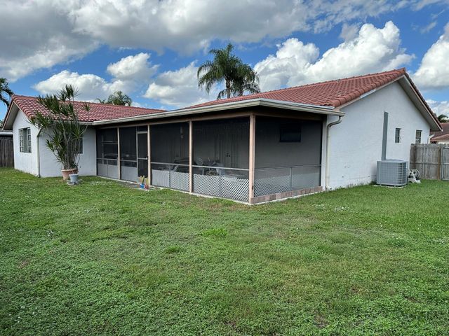 7440 NW 21st Ct, Margate, FL 33063