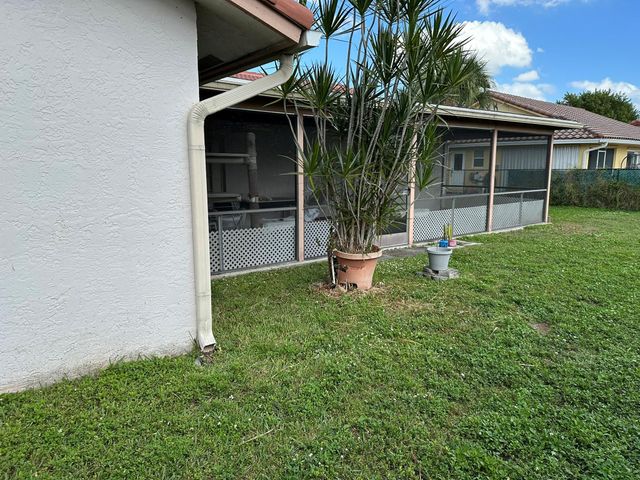 7440 NW 21st Ct, Margate, FL 33063