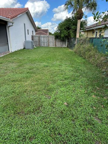 7440 NW 21st Ct, Margate, FL 33063