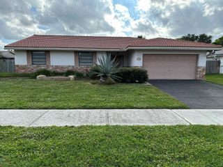7440 NW 21st Ct, Margate, FL 33063