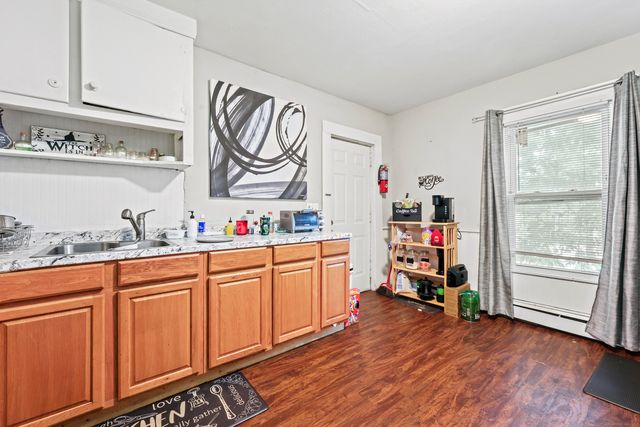 29 Lincoln Place, Bristol, CT 06010