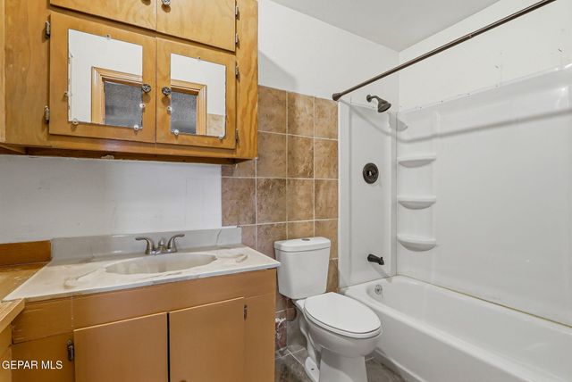 762 DELHI Drive, Socorro, TX 79927