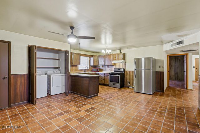 762 DELHI Drive, Socorro, TX 79927