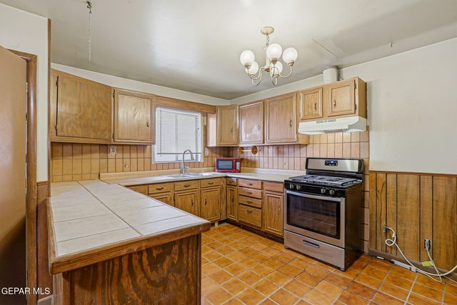 762 DELHI Drive, Socorro, TX 79927