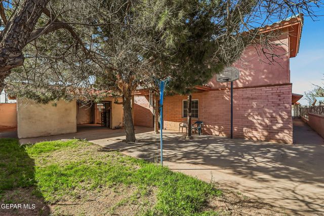 762 DELHI Drive, Socorro, TX 79927