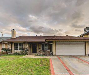 19526 Babington, Canyon Country, CA 91351