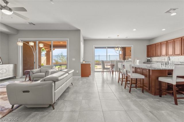 224 Highspring Street, Las Vegas, NV 89138