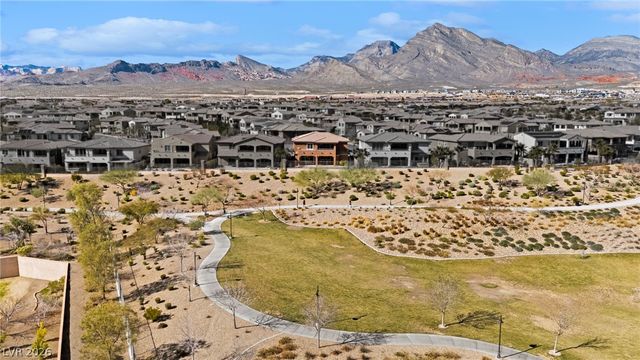 224 Highspring Street, Las Vegas, NV 89138