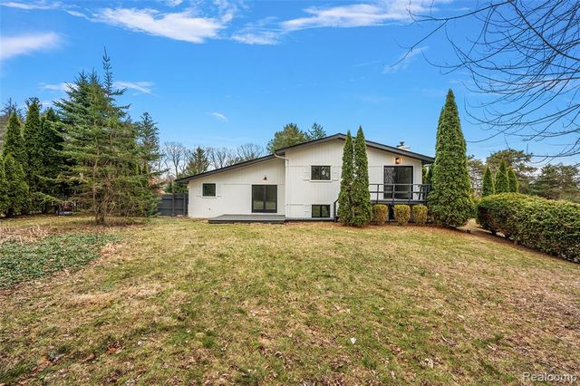 7811 Caberfae Trail, Clarkston, MI 48348