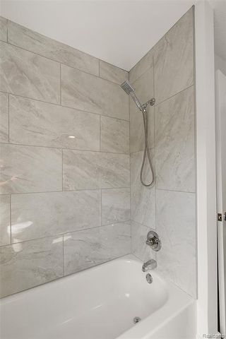 7811 Caberfae Trail, Clarkston, MI 48348