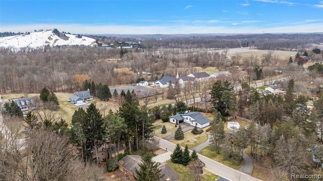 7811 Caberfae Trail, Clarkston, MI 48348