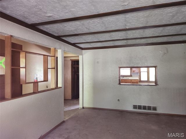 9621 Ridge Heights Road, Fairview Heights, IL 62208