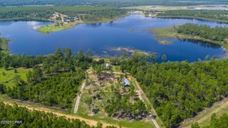4832 Lake Ridge Drive, Chipley, FL 32428