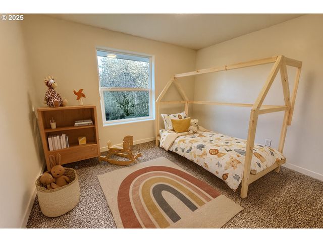 73345 APIARY Rd, Rainier, OR 97048