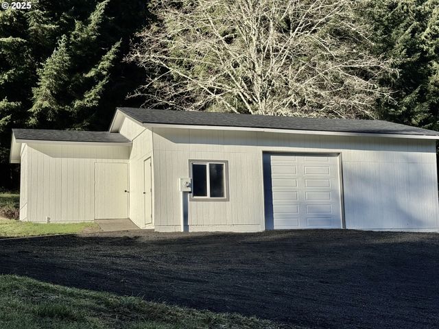 73345 APIARY Rd, Rainier, OR 97048