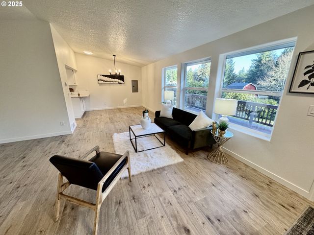 73345 APIARY Rd, Rainier, OR 97048