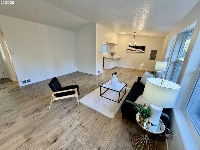 73345 APIARY Rd, Rainier, OR 97048