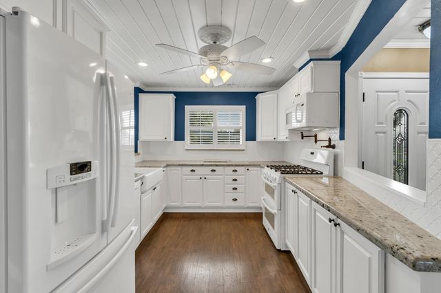 352 I St, Lincoln, CA 95648