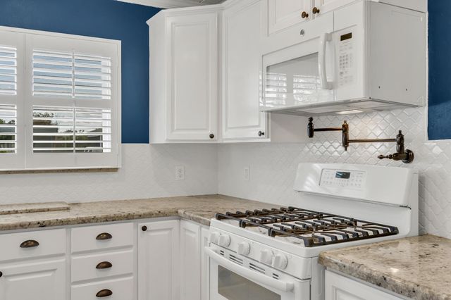 352 I St, Lincoln, CA 95648