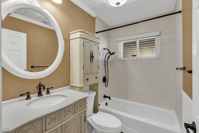 352 I St, Lincoln, CA 95648