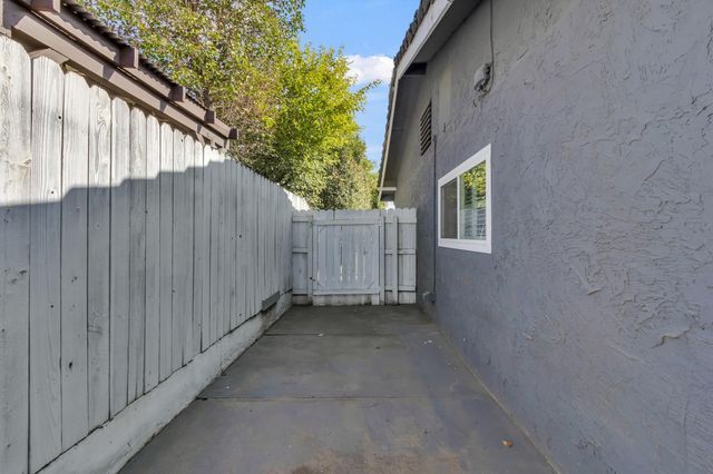 352 I St, Lincoln, CA 95648
