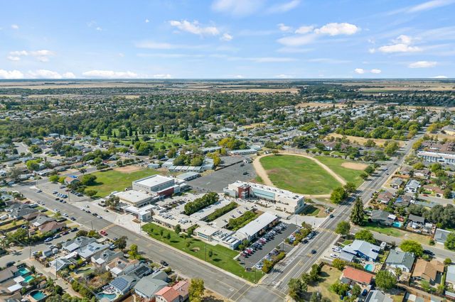 352 I St, Lincoln, CA 95648