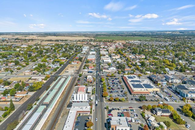 352 I St, Lincoln, CA 95648