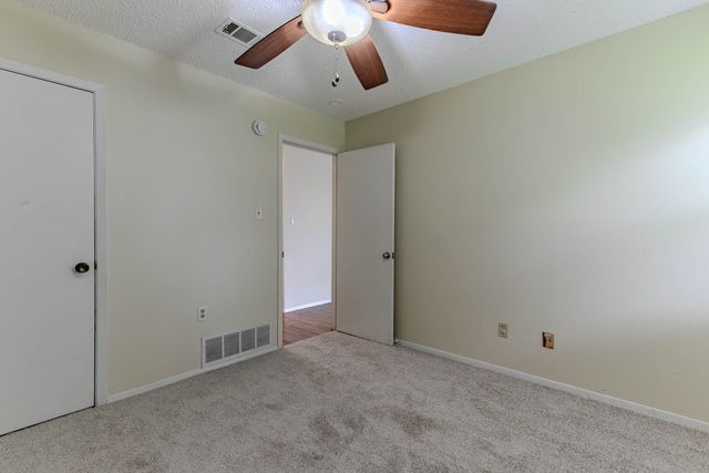 513 Charlyne Drive, Burleson, TX 76028