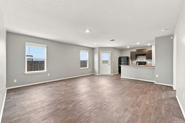 8111 Autares Sq, San Antonio, TX 78252