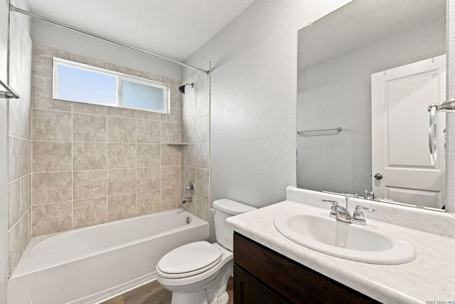 8111 Autares Sq, San Antonio, TX 78252