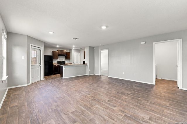 8111 Autares Sq, San Antonio, TX 78252