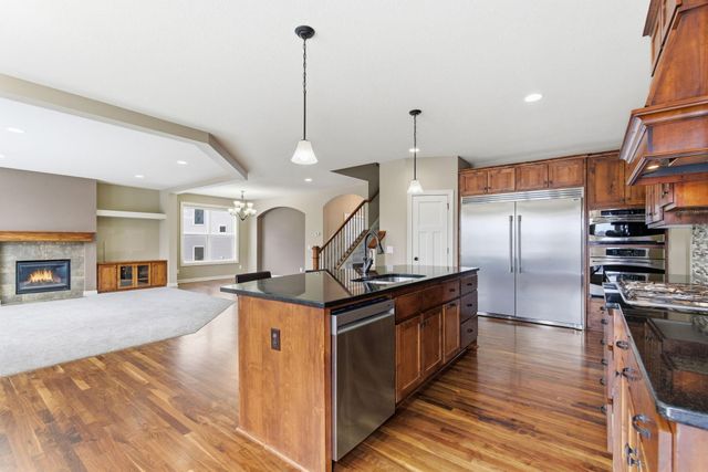 7707 Oxbow Creek Circle N, Brooklyn Park, MN 55445