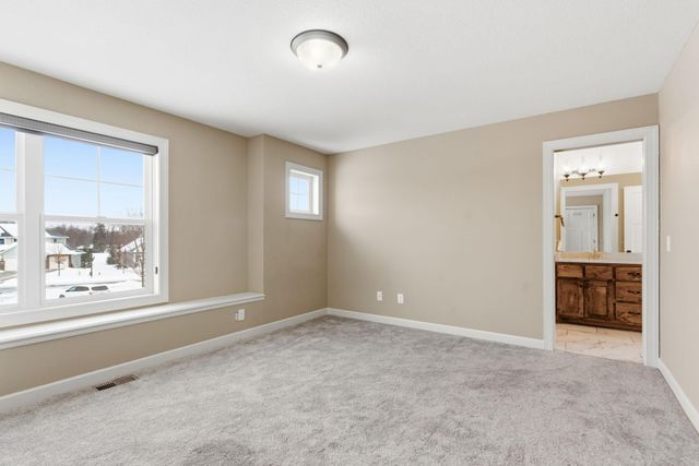 7707 Oxbow Creek Circle N, Brooklyn Park, MN 55445