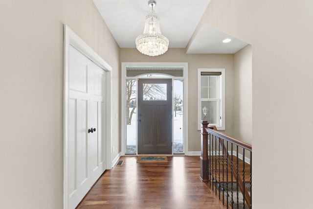 7707 Oxbow Creek Circle N, Brooklyn Park, MN 55445