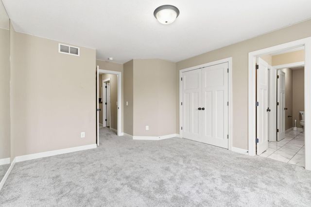 7707 Oxbow Creek Circle N, Brooklyn Park, MN 55445