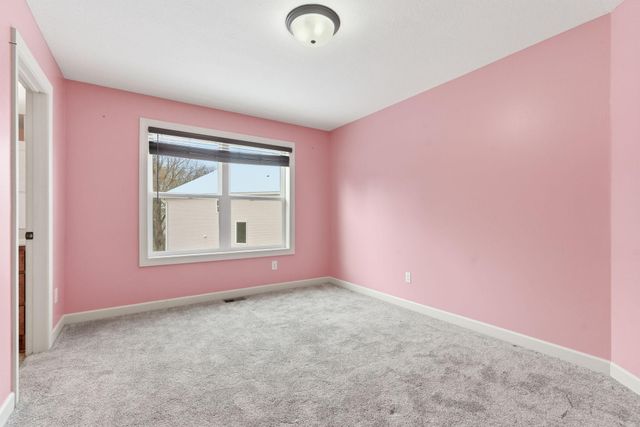 7707 Oxbow Creek Circle N, Brooklyn Park, MN 55445