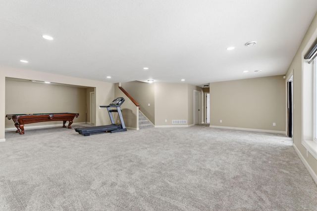 7707 Oxbow Creek Circle N, Brooklyn Park, MN 55445