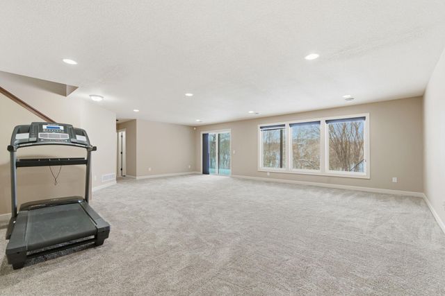 7707 Oxbow Creek Circle N, Brooklyn Park, MN 55445