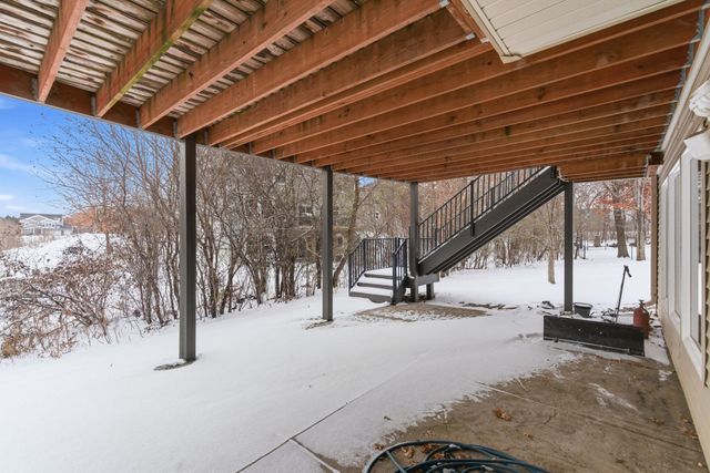 7707 Oxbow Creek Circle N, Brooklyn Park, MN 55445