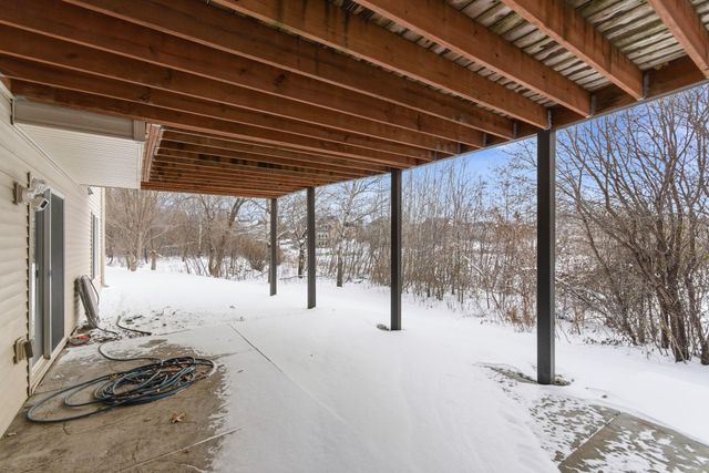 7707 Oxbow Creek Circle N, Brooklyn Park, MN 55445