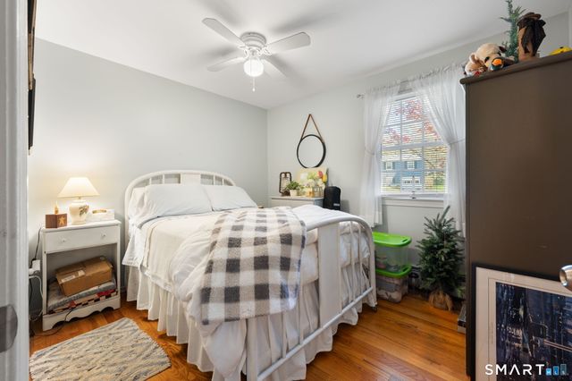 17 Ledgewood Drive, Ledyard, CT 06335